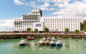 The Grand Burstin Hotel